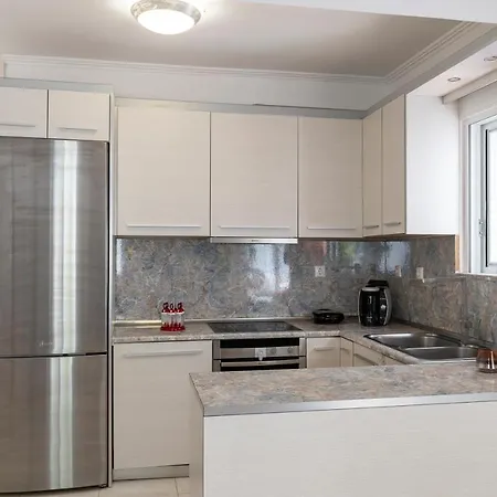 Feriehus Oasis In The Heart Of Rhodes, Next To Old Town, Near Beaches - Haven *