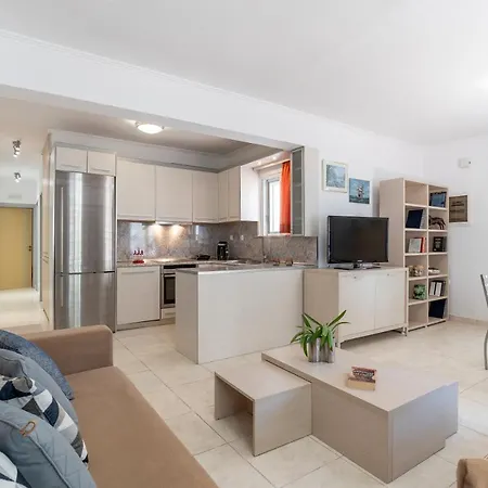 別荘 Oasis In The Heart Of Rhodes, Next To Old Town, Near Beaches - Haven Rhodes City