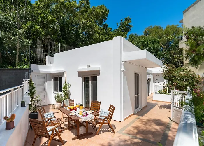 Oasis In The Heart Of Rhodes, Next To Old Town, Near Beaches - Haven Rhodes City